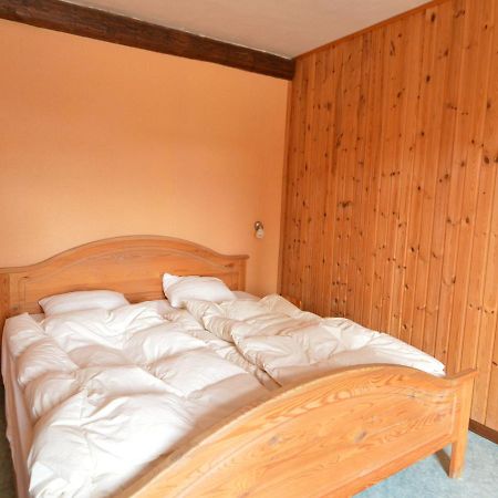 Spacious Holiday Home In Teuven With Garden Εξωτερικό φωτογραφία