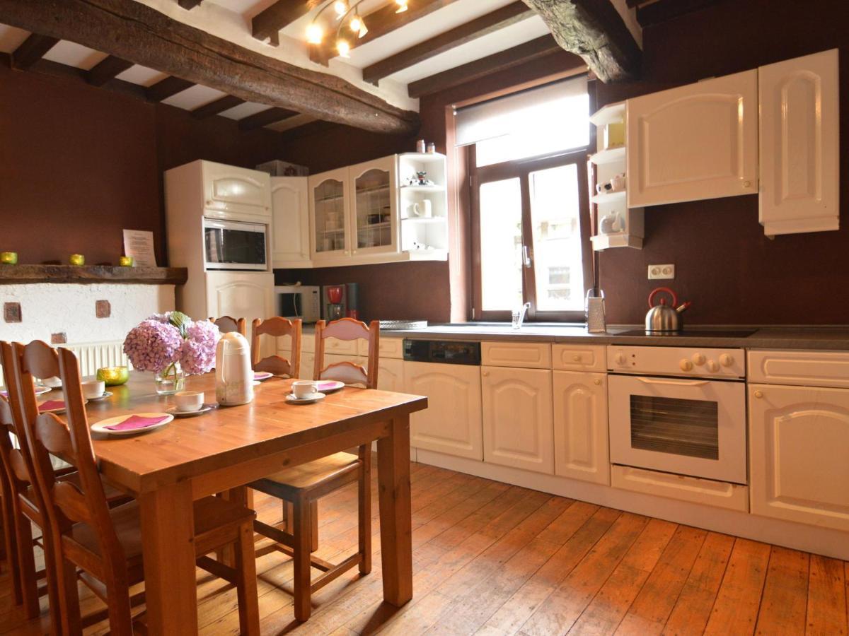 Spacious Holiday Home In Teuven With Garden Εξωτερικό φωτογραφία