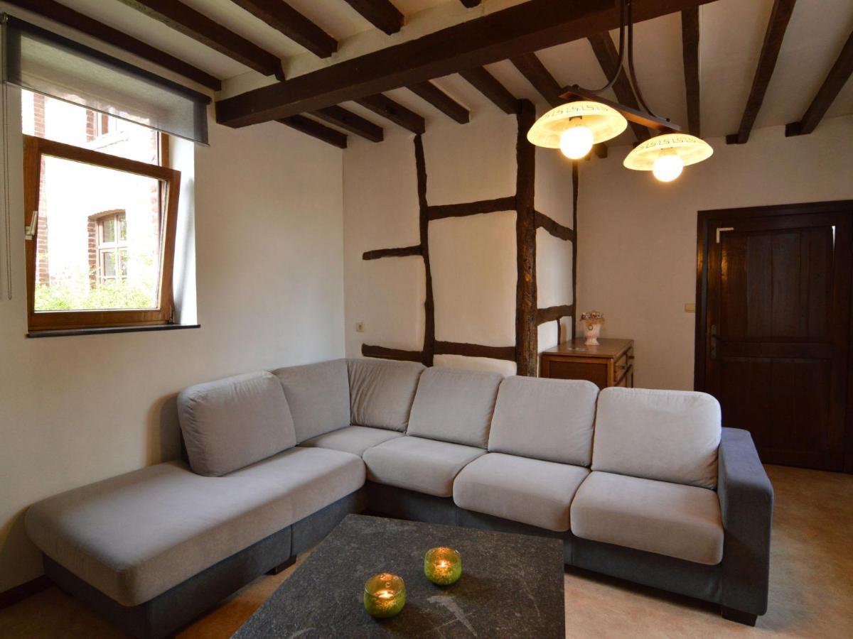 Spacious Holiday Home In Teuven With Garden Εξωτερικό φωτογραφία