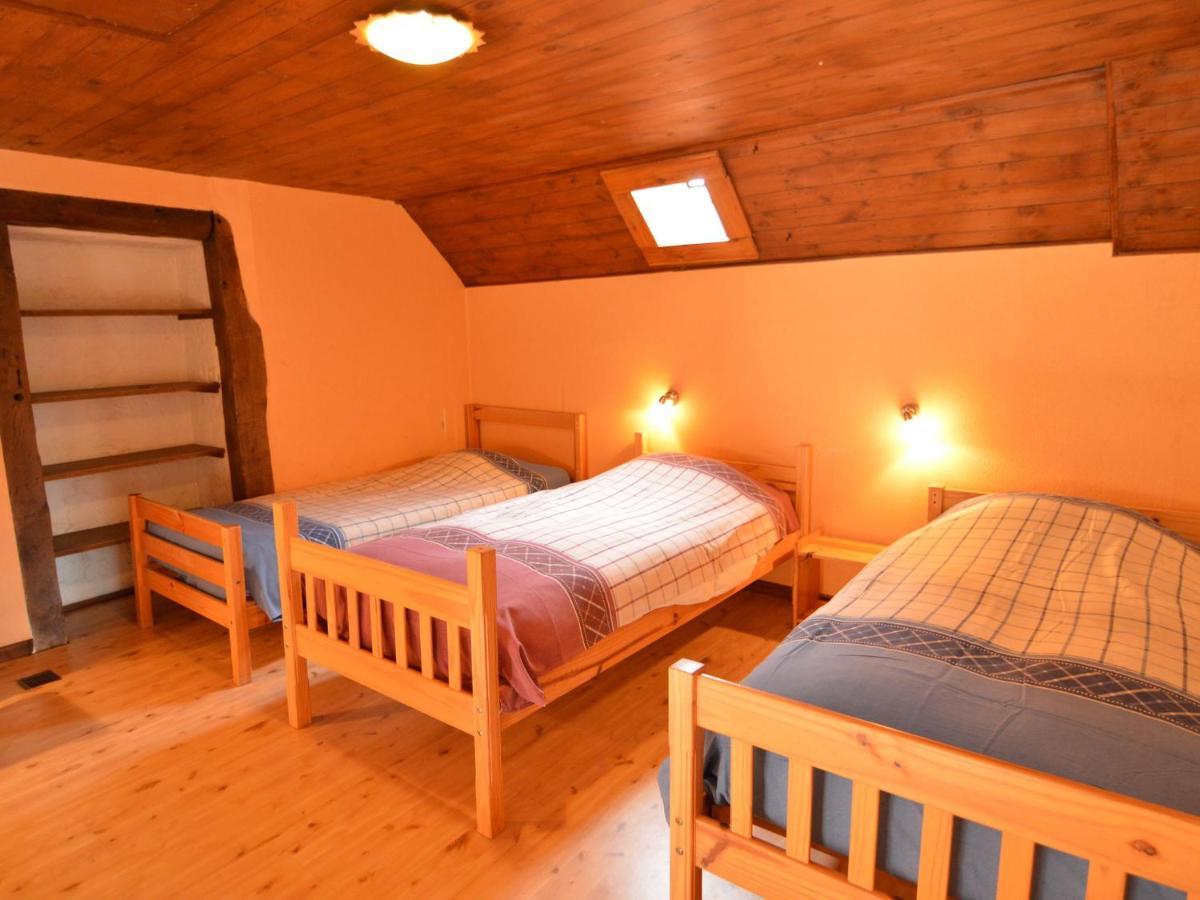 Spacious Holiday Home In Teuven With Garden Εξωτερικό φωτογραφία