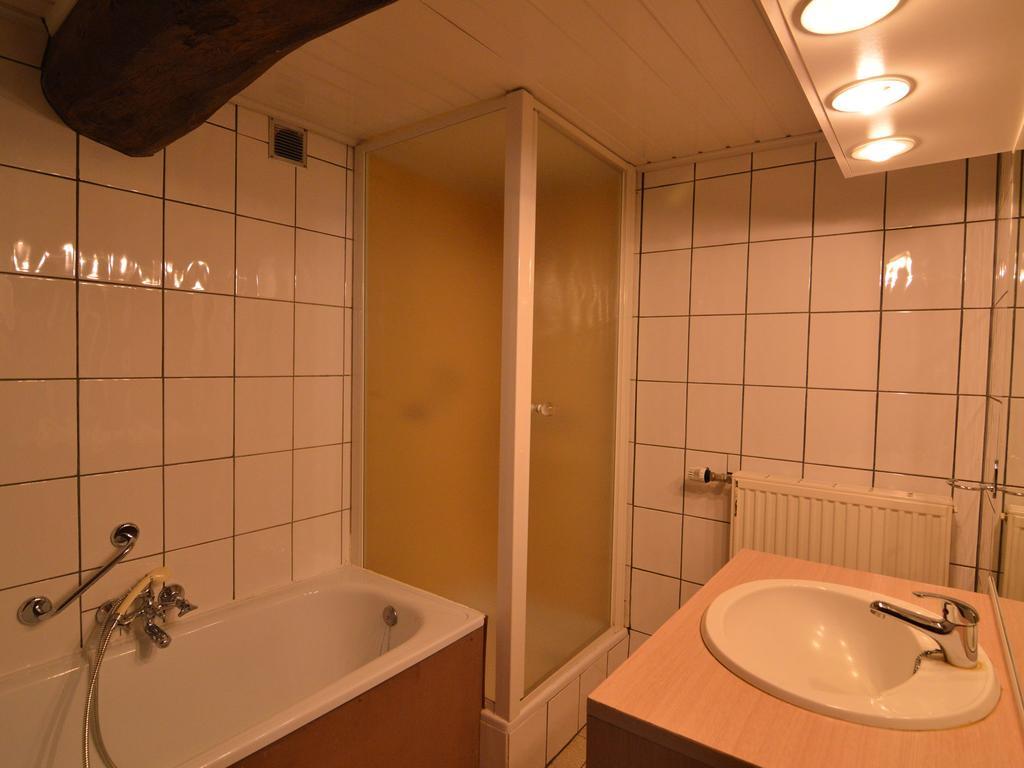 Spacious Holiday Home In Teuven With Garden Εξωτερικό φωτογραφία